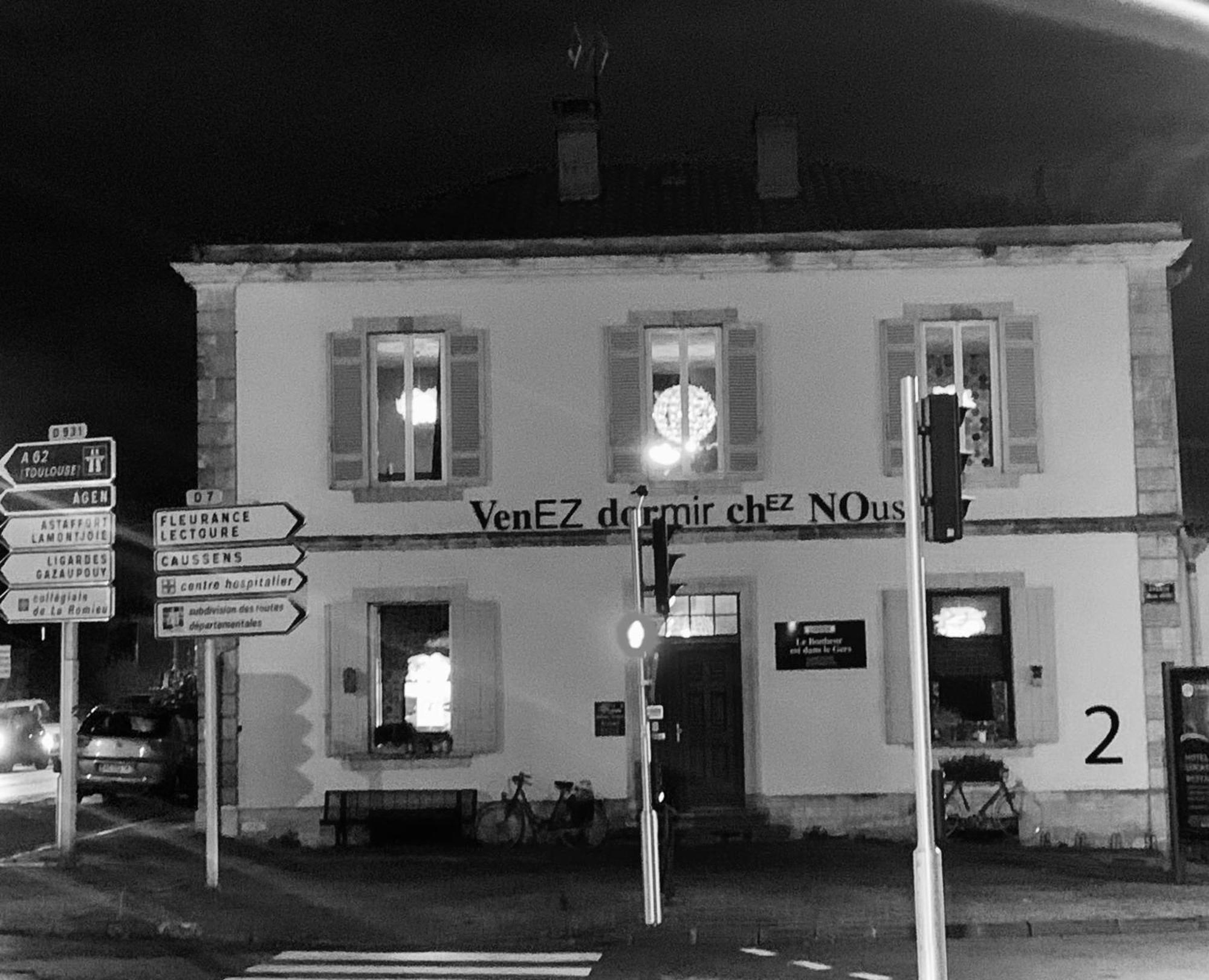 " Venez Dormir Chez Nous " #Condom#Gascogne#D'Artagnan#Armagnac#Le Bonheur Est Dans Le Gers ภายนอก รูปภาพ